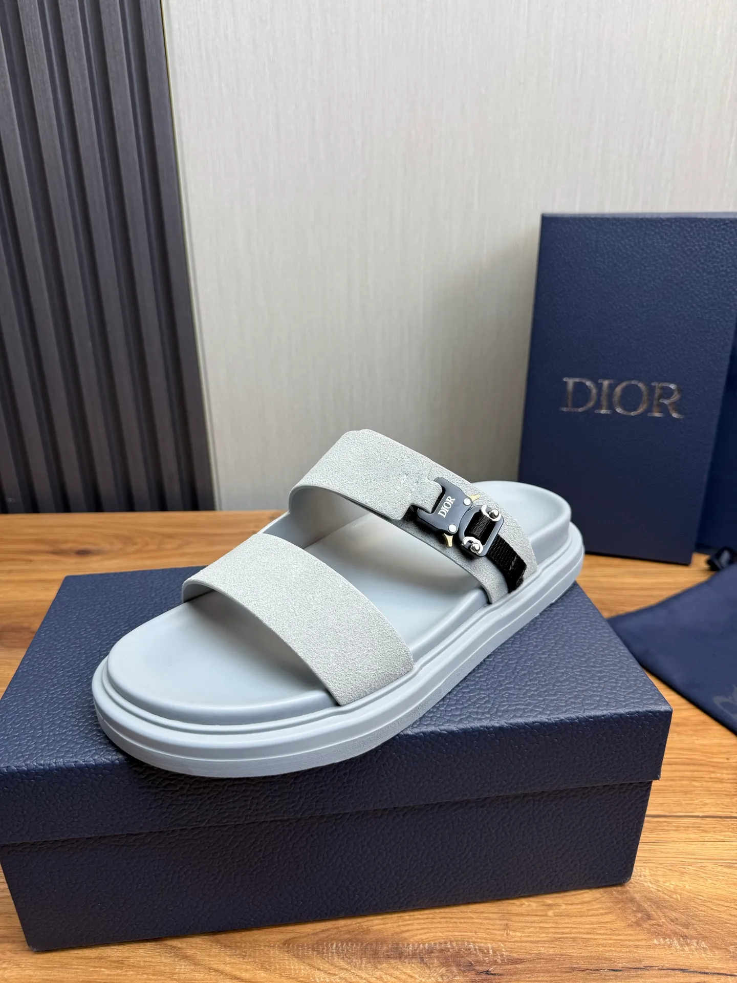 Men's shoes 300💰 Dior. Men's slippers🩴 Official website 1:1 production 38-45 size 45 46 🉑️Customized original material shipped✅